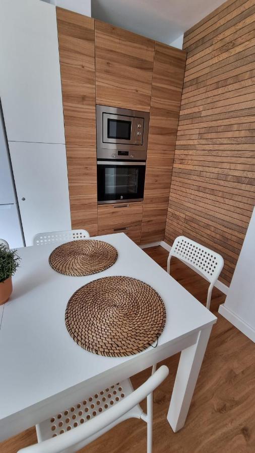Piso Centrico Reformado / Apartment In The Center Nerja Bagian luar foto